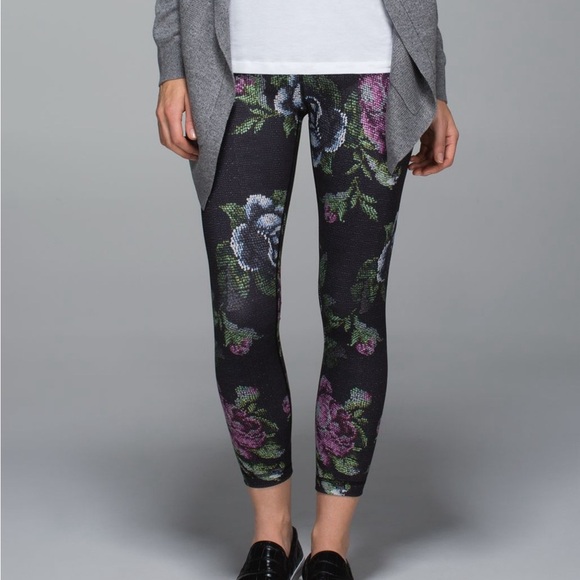 Lululemon High Times Garden Party Smooth Women's Leggings 7/8 - Picture 2 of 12